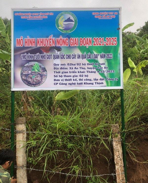 Khuyến nông Phú Yên: Hỗ trợ nông dân mô hình tưới nước tiên tiến cho cây ăn quả.