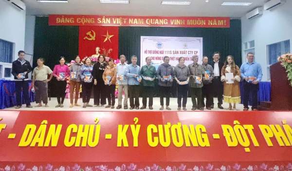 Hỗ trợ giống bắp sinh khối tiếp sức nông dân xã Sơn Thành, Đức Bình sớm phục hồi sản xuất sau mưa lũ 